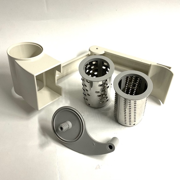 Pampered Chef Cheese Grater - Picture 2 of 2